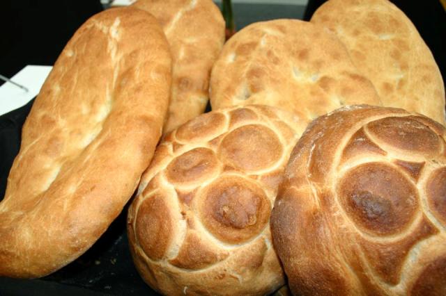 cañada y pan redondo de Santa Eulalia.jpg